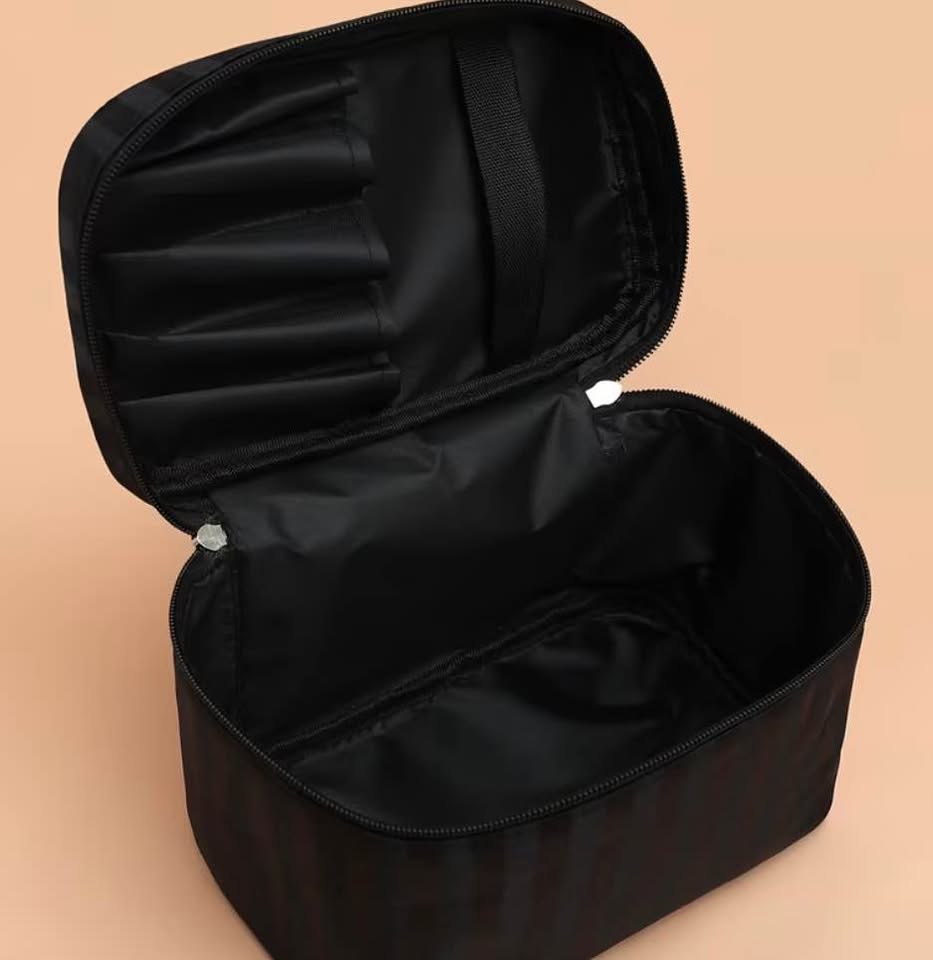 Lindo Neceser color negro