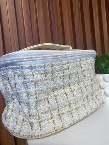 Neceser blanco con toques dorados
